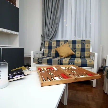 Nektarios Apartment *